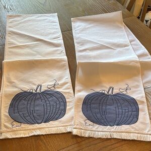 Cream Table Runner with Black Pumpkin Motif 🚨